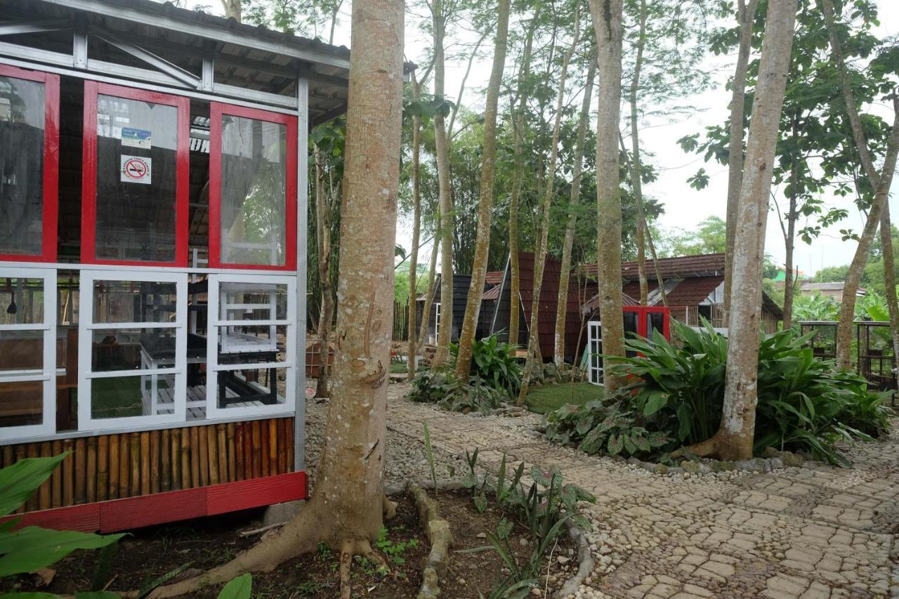 Urbanview Villa Lukulo Kebumen By Reddoorz ภายนอก รูปภาพ