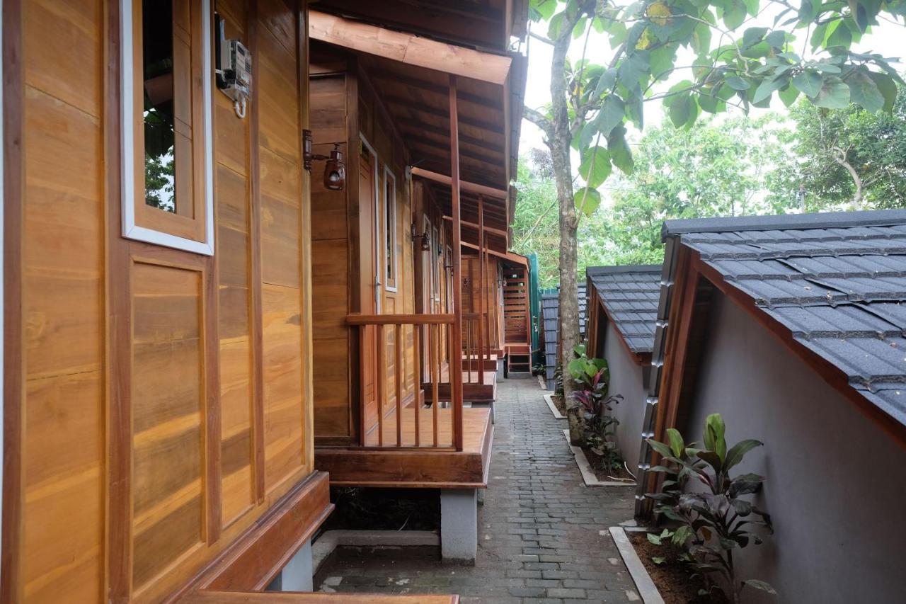 Urbanview Villa Lukulo Kebumen By Reddoorz ภายนอก รูปภาพ