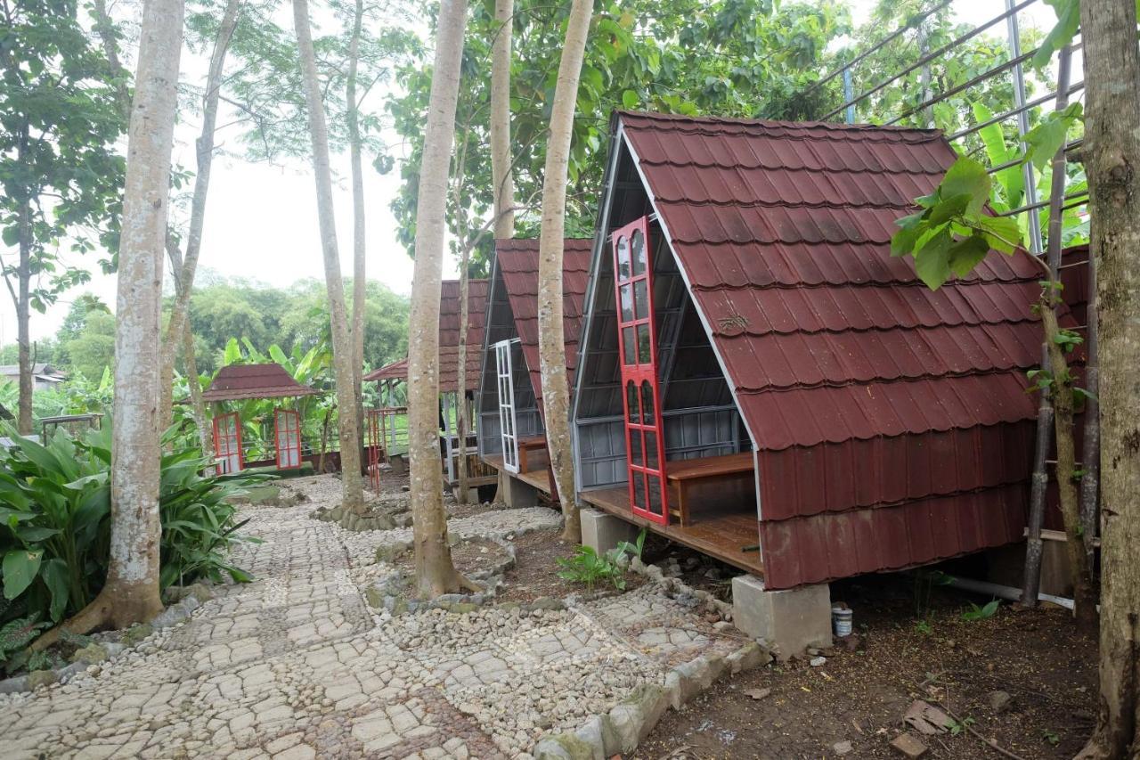 Urbanview Villa Lukulo Kebumen By Reddoorz ภายนอก รูปภาพ